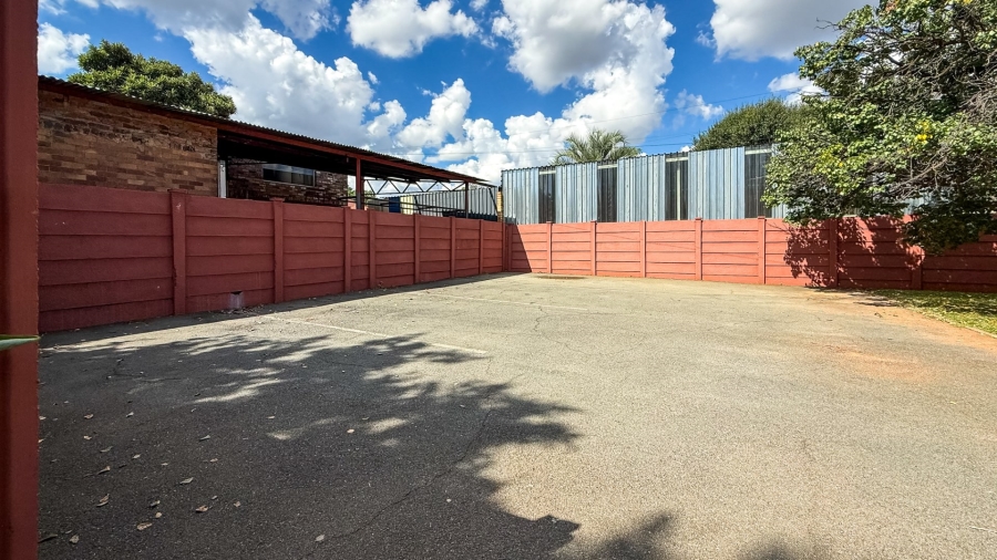 Commercial Property for Sale in Adamayview North West